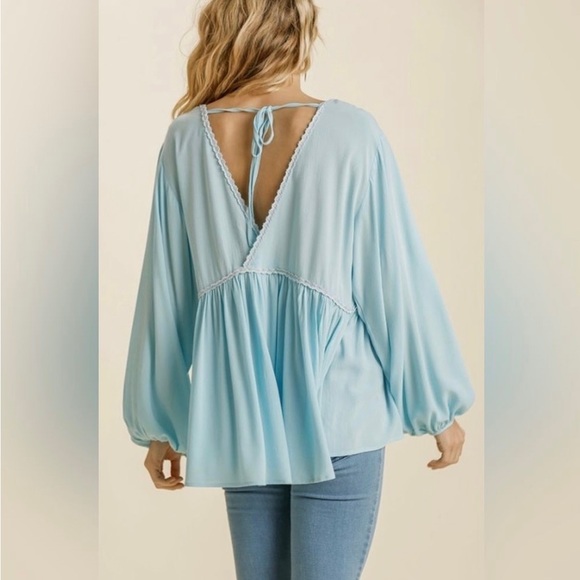 Umgee Deep V-Neck Red Balloon Sleeve Babydoll Top.  Size Small. - Picture 10 of 10